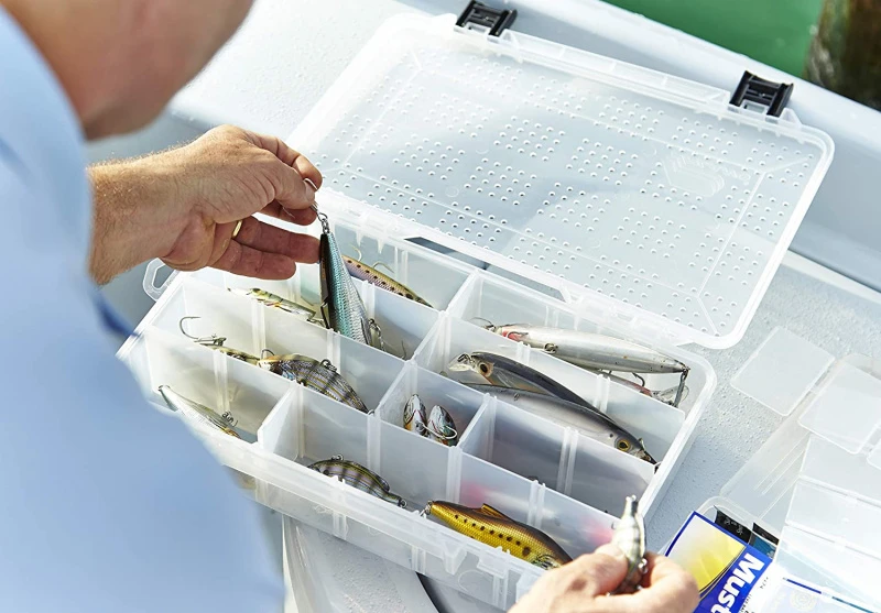 Plano 3700 Deep Hydro-Flo Stowaway 4 Plano 3700 Deep Hydro-Flo Stowaway – Image 2