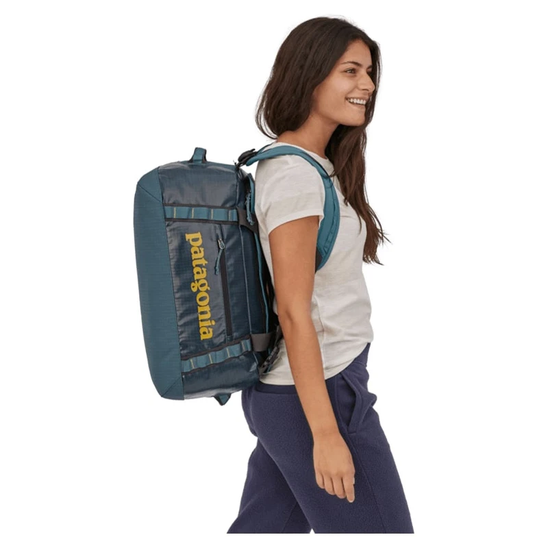 Patagonia Black Hole Duffel 40L Abalone Blue W/Ink Black 6 Patagonia Black Hole Duffel 40L Abalone Blue W/Ink Black – Image 4