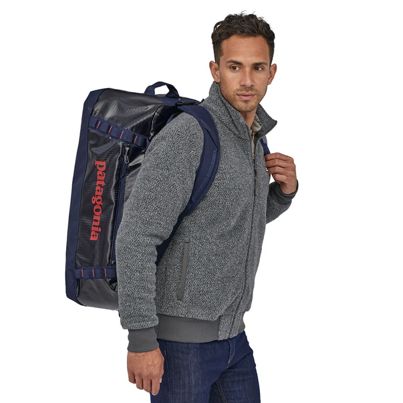 Patagonia Black Hole Duffel 55L Classic Navy 4 Patagonia Black Hole Duffel 55L Classic Navy – Image 2
