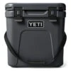 Yeti Roadie 24 - Charcoal 1 Yeti Roadie 24 - Charcoal -Pêche Équipement Magasin SKU 111 1613 1