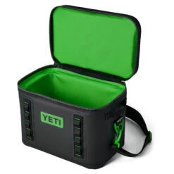 Yeti Hopper Flip 18 Soft Cooler - Canopy Green 9 Yeti Hopper Flip 18 Soft Cooler - Canopy Green -Pêche Équipement Magasin SKU E162 CYG 4