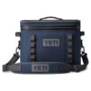 Yeti Hopper Flip 18 Soft Cooler - Navy 1 Yeti Hopper Flip 18 Soft Cooler - Navy -Pêche Équipement Magasin SKU E162 NVY 1
